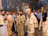 Preasfinţitul Părinte Timotei Prahoveanul, la biserica voievodală din Rădăşeni