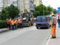 Primăria Suceava a semnat contractul bienal de peste 86 de milioane de lei pentru repararea şi întreţinerea străzilor din municipiu