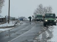 Podul de la Milişăuţi, afectat grav de viituri, este redat circulaţiei