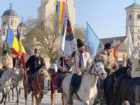 Drumul Unirii până la Alba Iulia, străbătut călare de dorneanul Gabriel Moroşanu