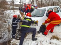 Au scăpat cu viaţă graţie intervenţiei prompte a pompierilor