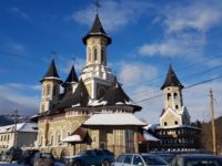 Sf. Liturghie arhierească în Parohia Pojorâta II
