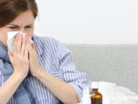Numărul cazurilor de viroză respiratorie, pneumonie şi gripă, în scădere