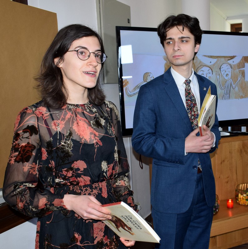 „In gura Marelui URS”, expoziţie şi lansare de carte
