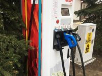 „Autostrada electrică” şi-a continuat extinderea în România, cu două noi staţii de încărcare, la Suceava şi Roman