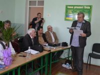 „Maşina cu poeţi” a staţionat în parcarea Liceului „Mihai Eminescu” din Carapciu