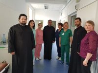 Daruri pentru nou-născuţi şi vârstnici