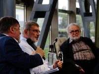Mihai Măniuţiu şi cărţile sale