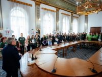 Absolvenţii promoţiei 2019 a Colegiului „Alexandru cel Bun” din Gura Humorului au primit din partea primarului certificatul de tânăr cetăţean al oraşului
