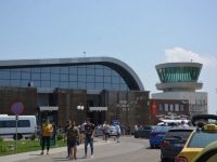 Aeroportul Suceava atacă în instanţă corecţia financiară aplicată după controalele cerute de Comisia Europeană la proiectele aeroportuare