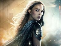 Natalie Portman ridică ciocanul lui Thor