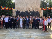 Autorităţi din Suceava şi Republica Moldova, la ceremonialul de la statuia lui Ştefan cel Mare