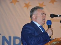 La mai puţin de 24 de ore de când a declarat că va rămâne în continuare în ALDE, senatorul Ilie Niţă vrea să se înscrie în PSD