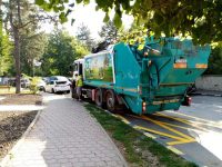 Zonele haşurate în galben din preajma platformelor de depozitare a gunoiului vor putea fi folosite pentru parcarea maşinilor după un anumit orar
