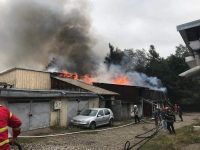 Mai multe garaje din cartierul George Enescu, afectate de un incendiu