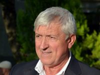 În primul rând vreau să repun speranţa, nădejdea şi încrederea în noi. Sunt lucruri pe care nu le poţi face prin lege, dar un preşedinte cald şi om cred că poate