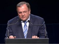 Să ştiţi că dacă se mişcă ceva într-o administraţie publică se mişcă lucrurile şi în ţară