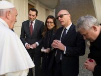 Papa Francisc a donat cinci ventilatoare pentru bolnavii de Covid-19 din Suceava