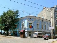 Patru angajaţi ai Consulatului României la Cernăuţi, confirmaţi cu infecţie cu SARS-CoV-2