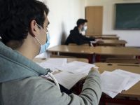 Un candidat a fost eliminat pentru tentativă de fraudă