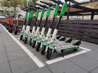 Trotinete electrice cu GPS şi sistem inteligent de încărcare a acumulatorilor