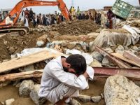 Zeci de morţi şi sute de case distruse în urma inundaţiilor din Afganistan