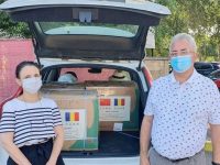 Primarul Ion Lungu a predat 20.000 de măşti de protecţie medicilor de familie suceveni