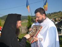 Binecuvântare arhierească la Drăgoiasa – Panaci