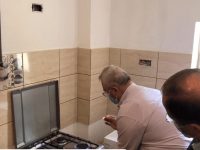 Primarul Ion Lungu a aprins primul foc al unui aragaz conectat la reţeaua de gaz natural în Burdujeni-sat