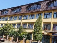 Primarul Ion Lungu a fost pus să garanteze că Şcoala Gimnazială nr. 10 nu se va închide