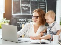 Cursuri gratuite pentru tinere mame din judeţ care nu au reuşit să se integreze în câmpul muncii