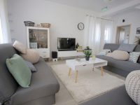 Hope and Homes for Children a deschis două case de tip familial şi trei apartamente la Suceava, Gura Humorului, Fălticeni şi Solca