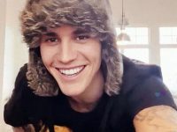 Justin Bieber va interpreta alături de un grup de angajaţi sanitari o melodie de Crăciun