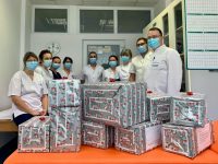 Daruri de Crăciun pentru micuţii pacienţi