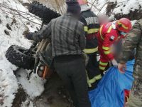 Tânără grav rănită după ce s-a răsturnat cu un ATV
