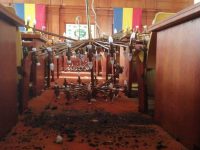 Interiorul Palatului Administrativ, după incendiul care a afectat puternic clădirea