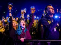 1.300 de olandezi în club, la cererea autorităţilor