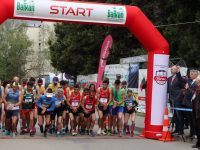 Primarul Mihăiţă Negură, la startul seniorilor de la Campionatul Balcanic de alergare montană pentru seniori şi juniori 1