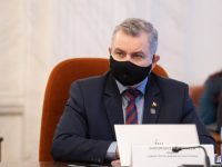 Senatorul George Mîndruţă propune examinări încrucişate între judeţe şi mărirea schemei de personal