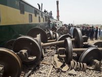 Cel puţin 40 de morţi în urma accidentului feroviar din Pakistan