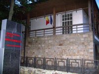 Stagii de cercetare şi rezidenţe pentru scriitori