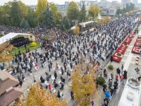 Mii de credincioşi au participat la slujba liturgică de hramul Cuvioasei Parascheva