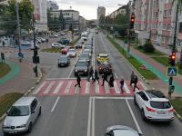 Peste 230 de sancţiuni contravenţionale aplicate şoferilor şi pietonilor