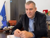 Oraşul Siret pierde o treime dintre angajaţi odată cu închiderea fabricii de panouri din lemn masiv