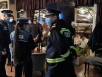 Activitatea unor localuri a fost suspendată de poliţişti