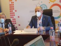 Primarul Ion Lungu a propus ministrului Daniel Cadariu ca legislaţia din turism să fie „simplă şi funcţională”