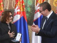 Johnny Depp, decorat în Serbia pentru contribuţia sa la activităţile culturale ale acestei ţări