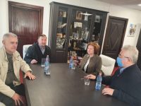 Transport cu 13 tone de produse alimentare trimis de Primăria Suceava la Cernăuţi