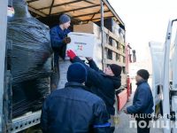 Un nou transport de ajutoare din România a ajuns la poliţiştii din Cernăuţi