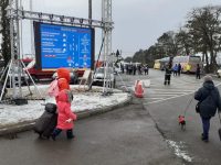 Peste 1.000 de refugiaţi au intrat duminică în taberele provizorii din judeţ